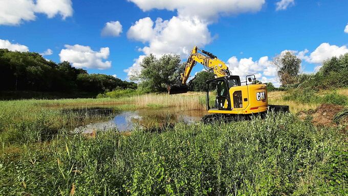 In September 2022, the excavator could finally get going and start optimizing the waterbodies.